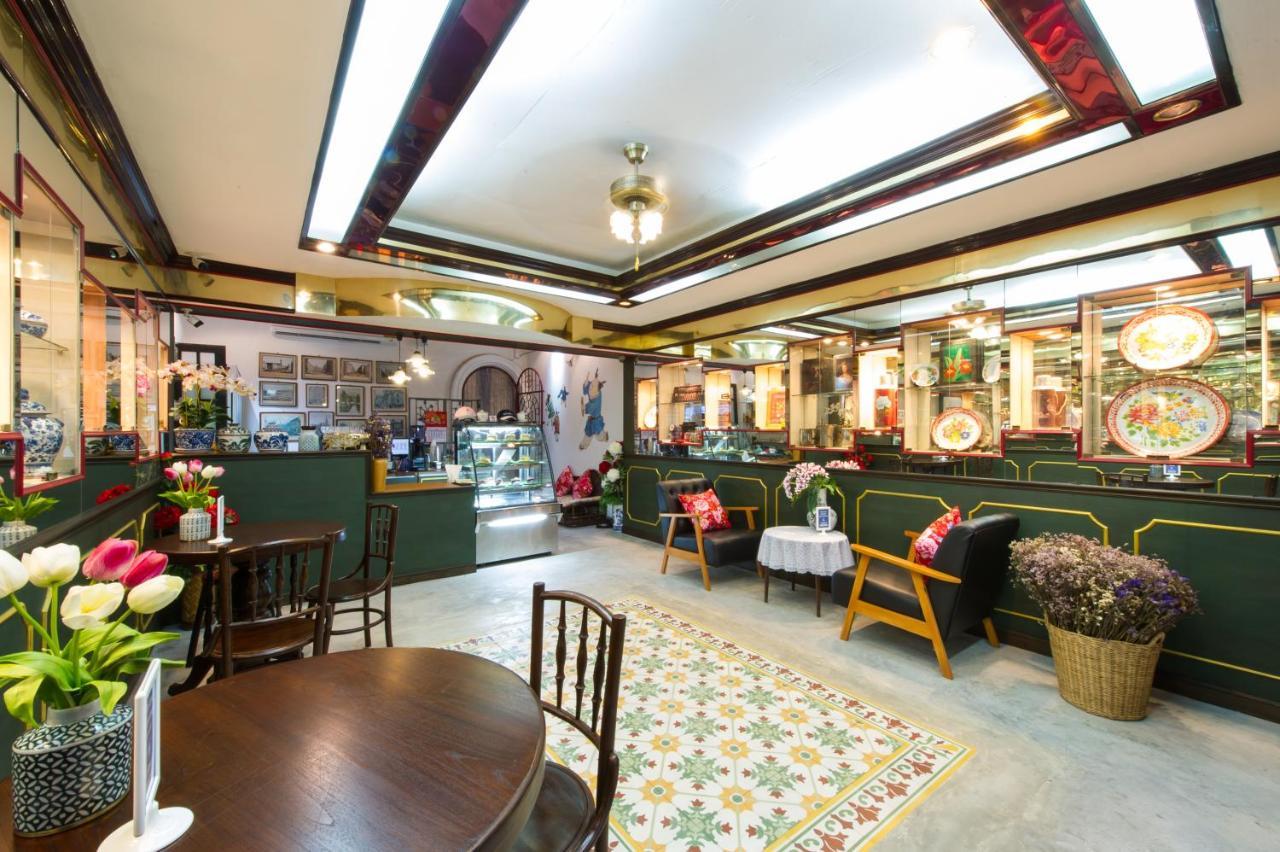 The Neighbors Hostel (Adults Only) Phuket Luaran gambar